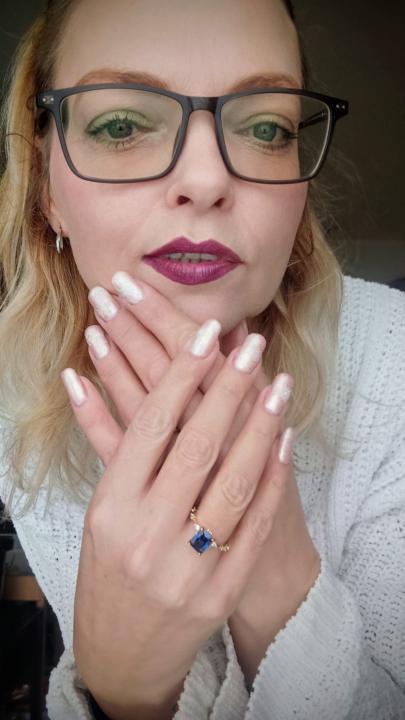 Xmas nails done 😁😁 like always made it by my self😏😏😏 good girl