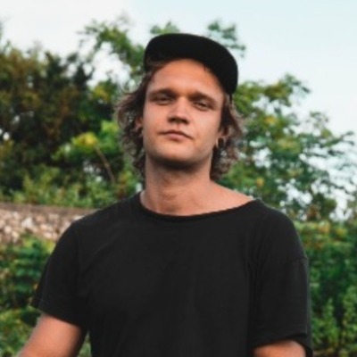Tomas Jay