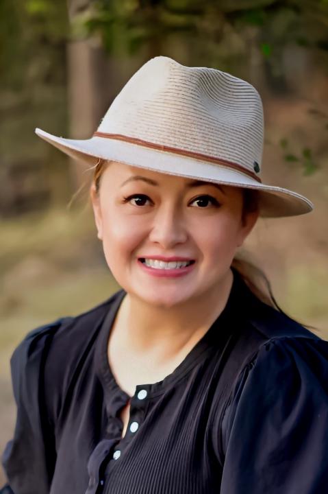 Anna Lee