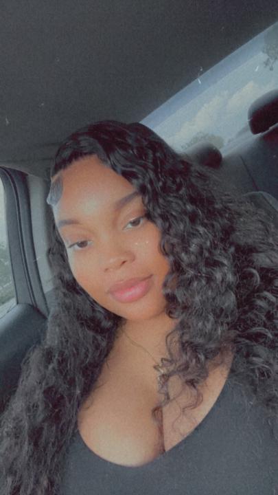 Zaniya Miller