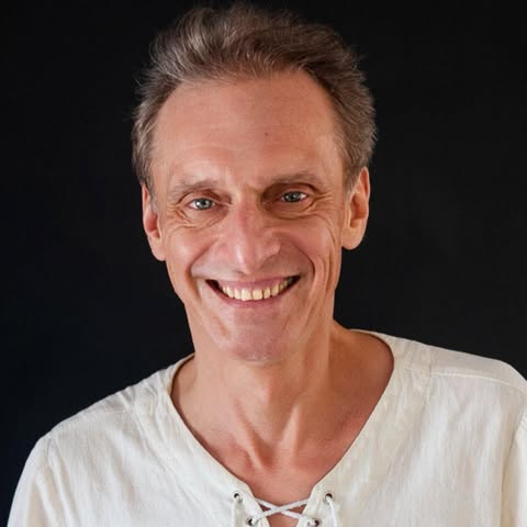 Anton Antokhin
