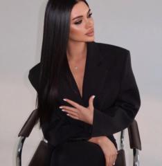 Suzanne L