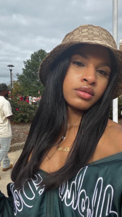 Nia Williams