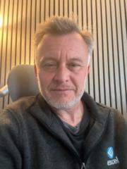 Lee Akers