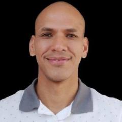 Aris Pérez