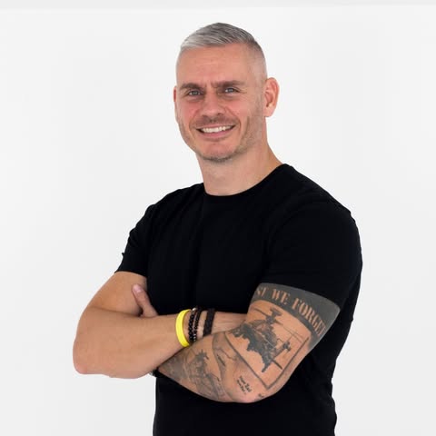 Lee Stuart