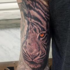 Zachary Leonard