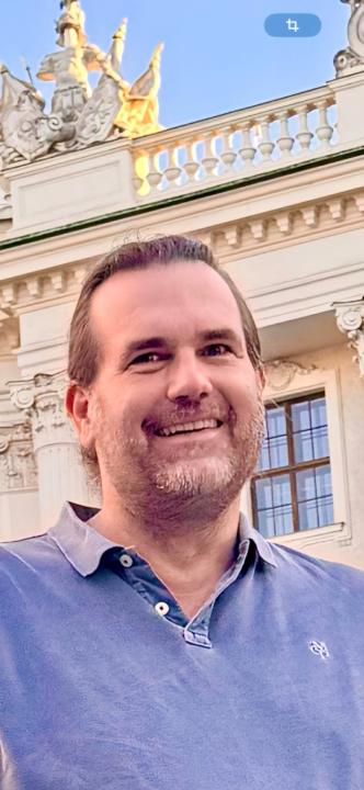 Olaf Dr. Dr. KLEWER MSc.