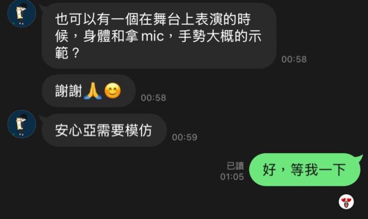 🎬 靴子跟貓一起看電影 🐈