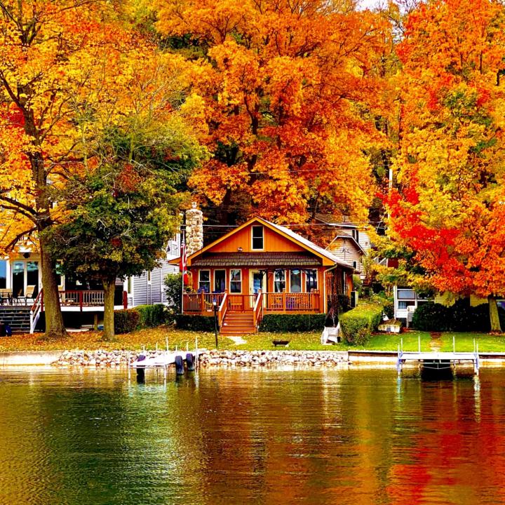 MEMBER INTRO - Cooks Cottage on James