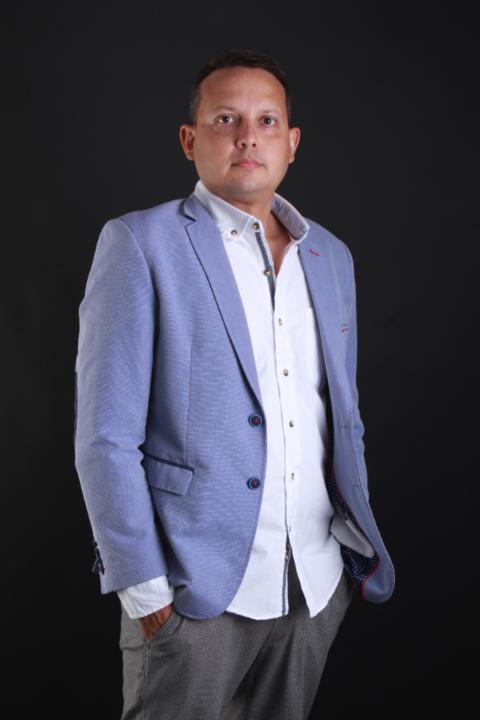 Luis Morales