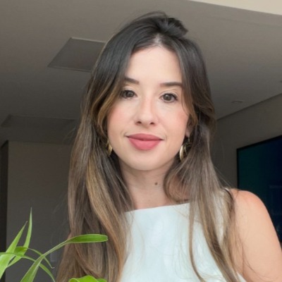 Izabella Bueno