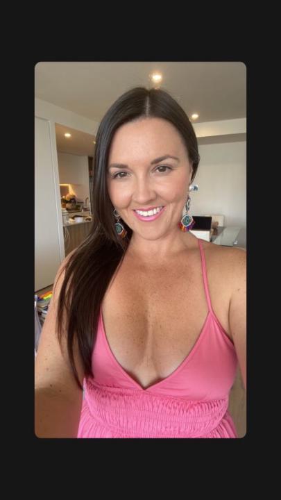 Stephanie Zee