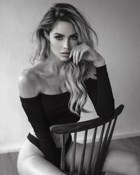 Victoria Ross
