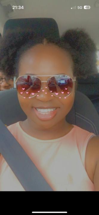 Rue Mhindurwa mhindurwa