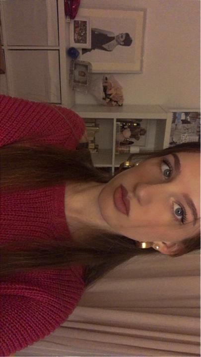 Leonie S