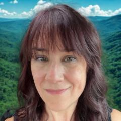 Juliet Easton