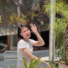 Hoa Trần Thị Quỳnh