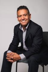 Byron Caceros