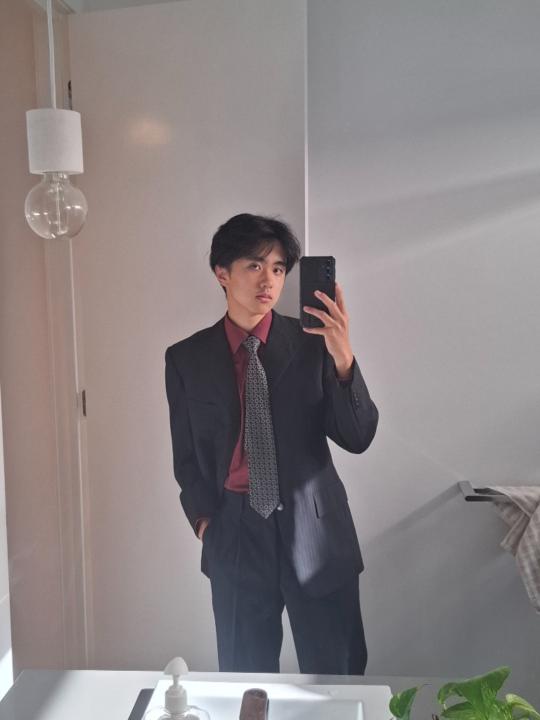 Helios Li