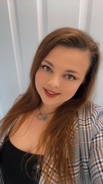Victoria Davis
