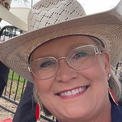 Claudia Voyles