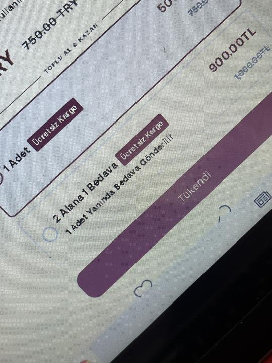 Test satışı yaptım ve ürün tükendi olarak gözüküyor şuan stok durumunda 15 yaptım ama niye böyle