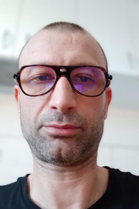 Adi Popescu