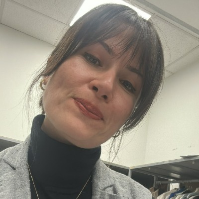 Sevgi Komanlar