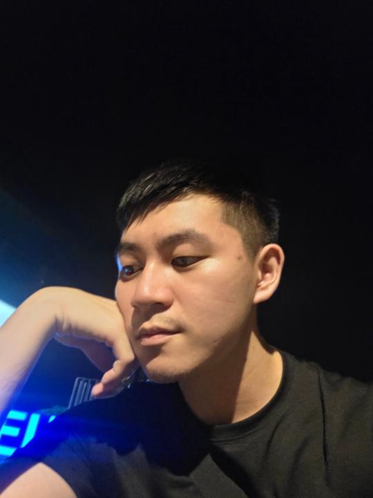 又升 張