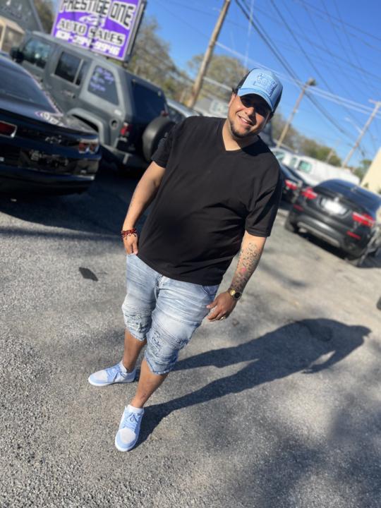 Tener exito es lo mas peculidar que puede tener una persona de pues de aver fallado muchas veces caer saber levantar se 