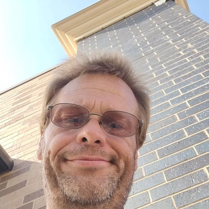 Christopher Holsapple