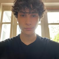 Isaac Flores