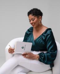 M Mercedes Dominguez