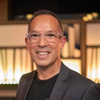 Mark Thomas