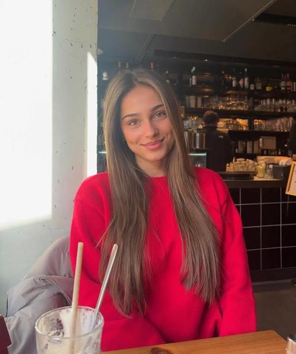 Caroline Ella