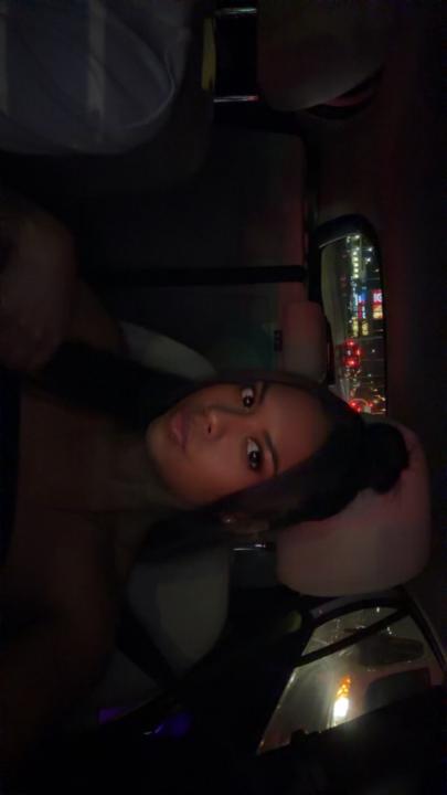 Kareine F