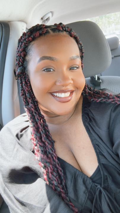 Evan Nicole Dunn