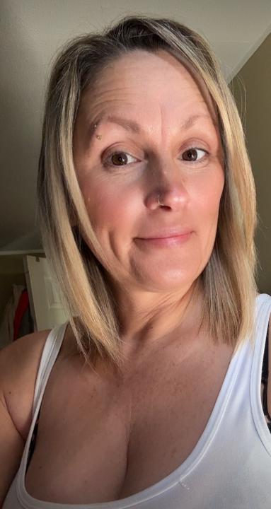 Rochelle Lewis