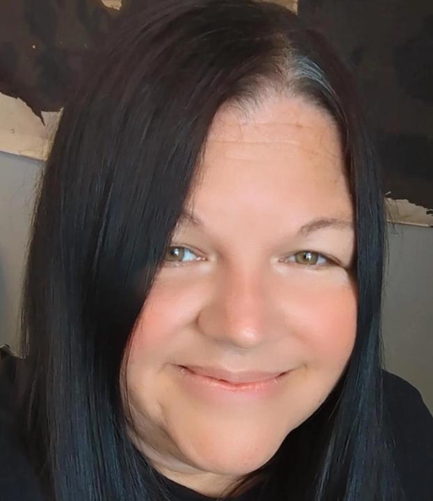Christine Knight