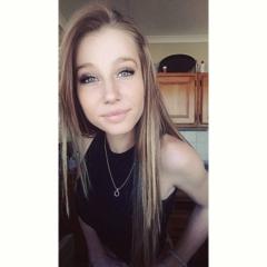 Zanelle Van der walt