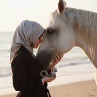 Dilek Bayraktaroğlu