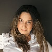 Laura R.