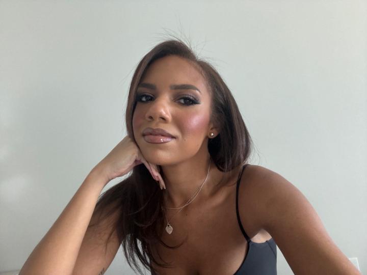 Ariana Willis