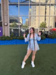 Violett B