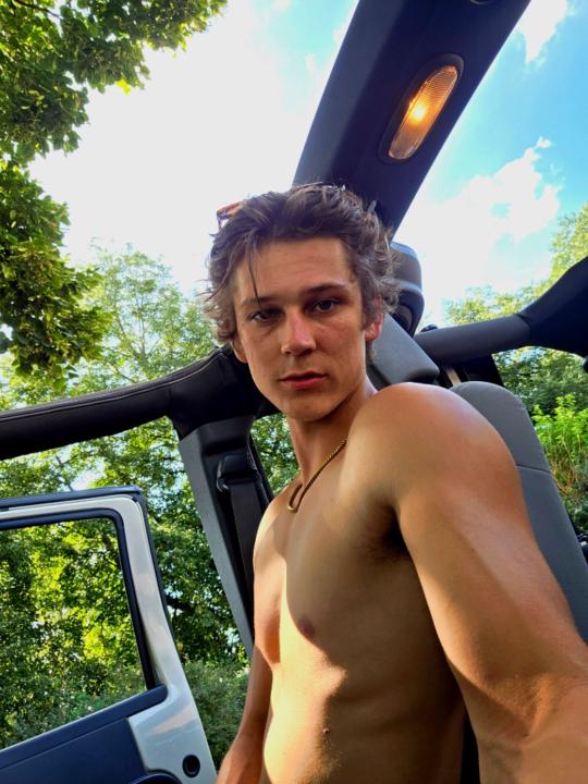 Logan Jacobson