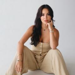 Rachell Jova