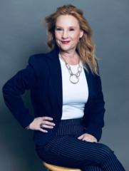 Beth Clausnitzer