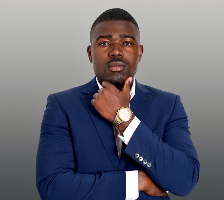 Junior Theomou