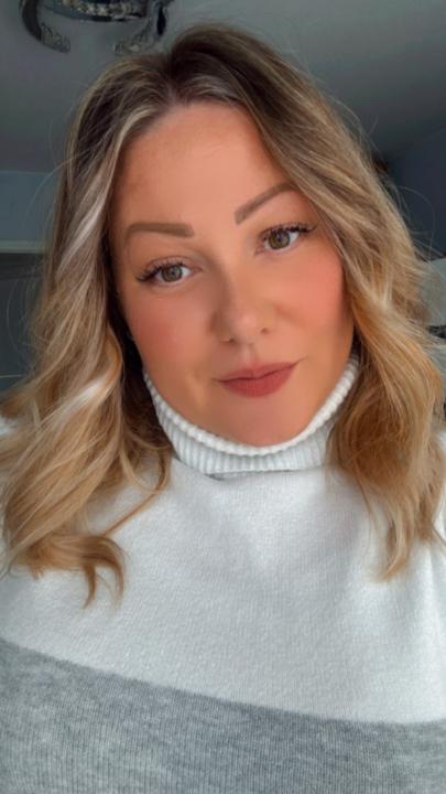 Valeria Ru